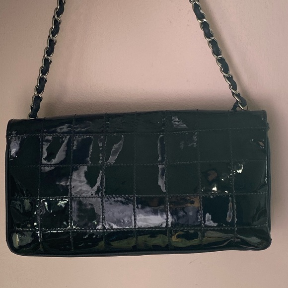 *RARE* Black SquareStitch Patent Leather Chanel - Picture 5 of 8